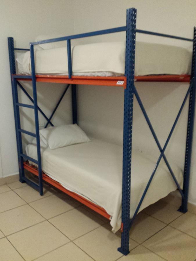Hostal Aqui Me Quedo سان بيدرو سولا المظهر الخارجي الصورة
